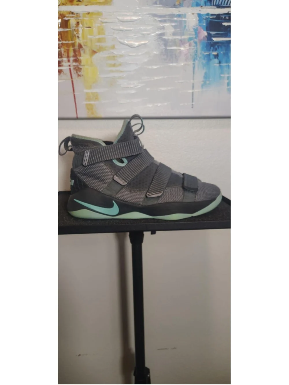 Nike LeBron Soldier 11 Shoes Youth Size 7Y Gray Mint Strap Basketball Sneakers